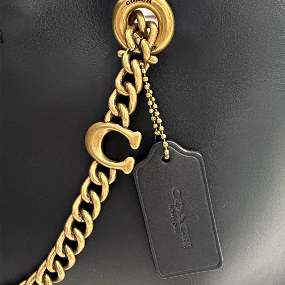 Hot- Coach Signature Chain Central Tote Black Leather - Picture 3 of 10